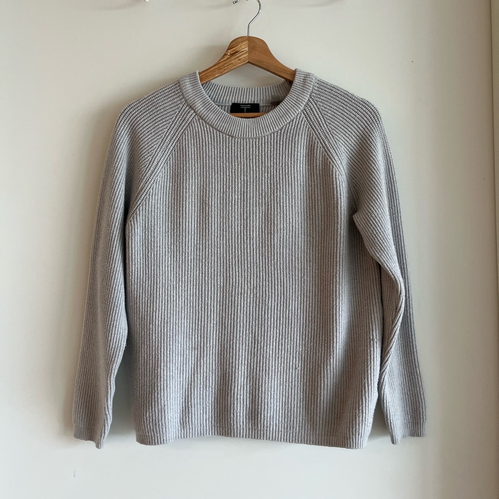 Gray Tahari sweatshirt